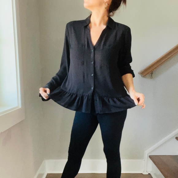 EXPRESS | Sheer Blouse Ruffle Bottom - Picture 2 of 10